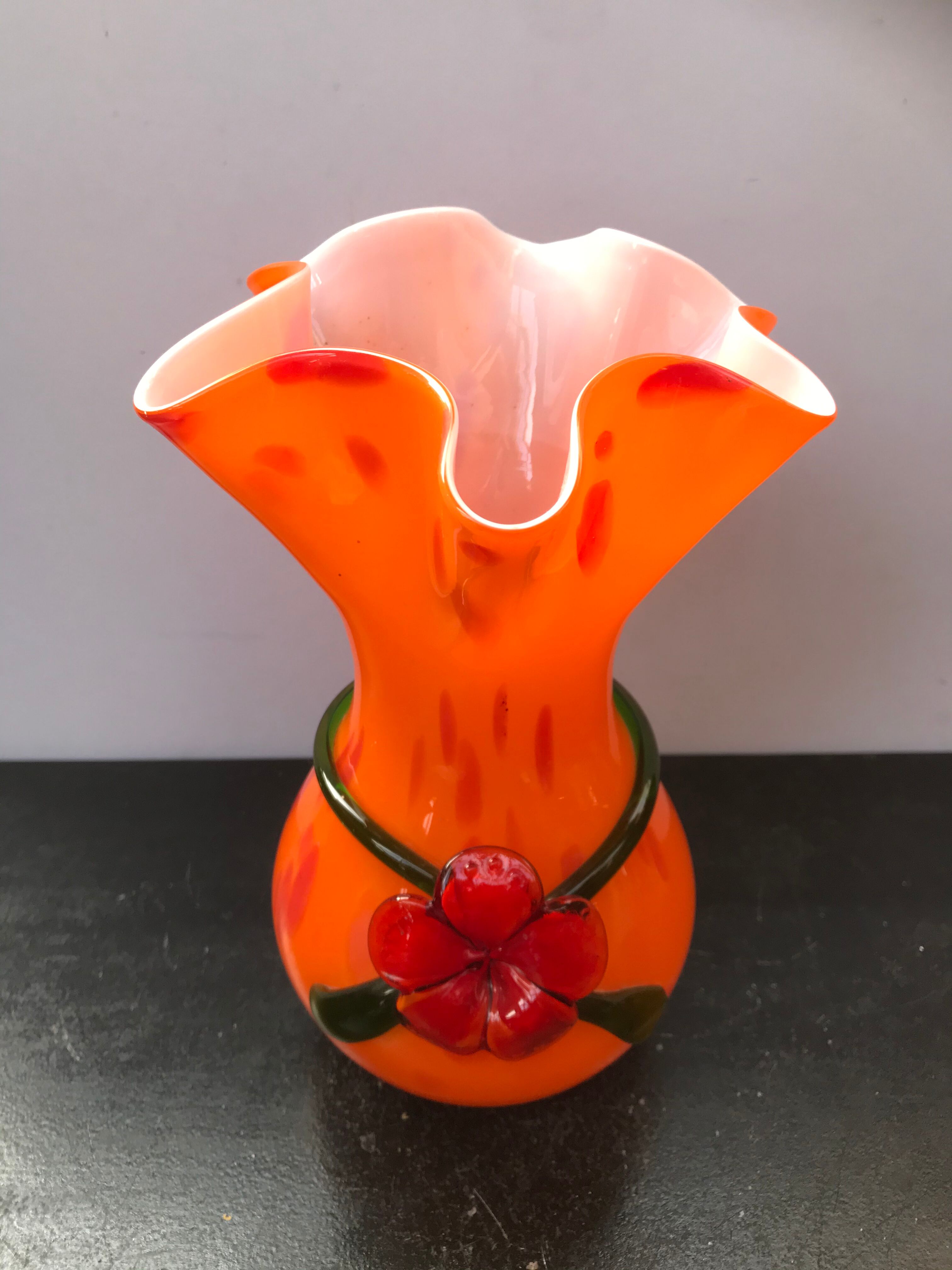 Vase verre multicouche orange col corolle vintage