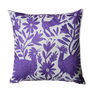 coussin brodé main
