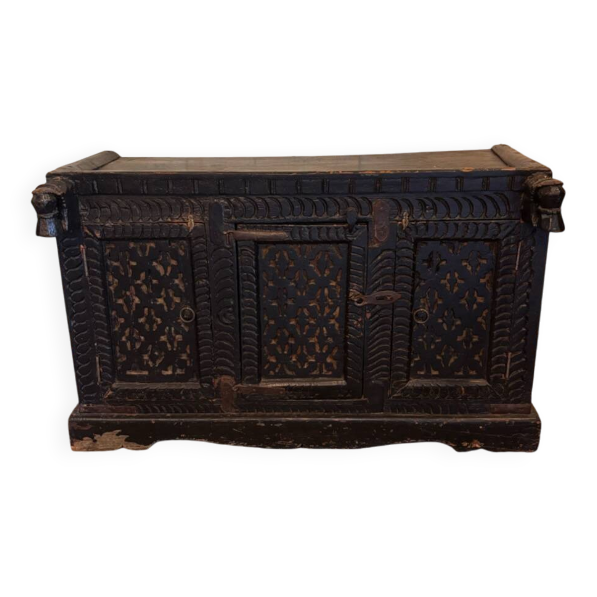 Coffre en bois orientale
