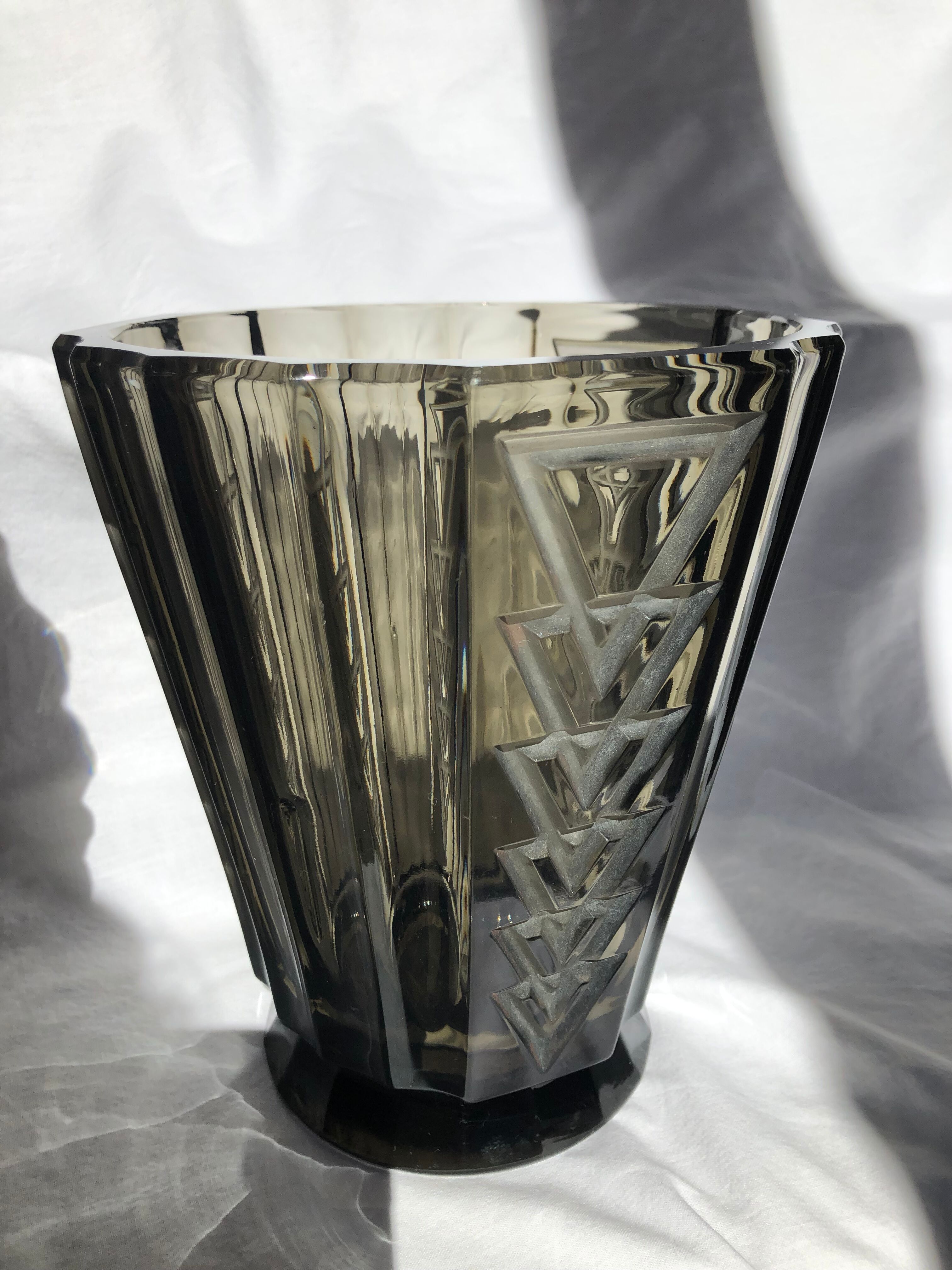 Vase art deco flanelle