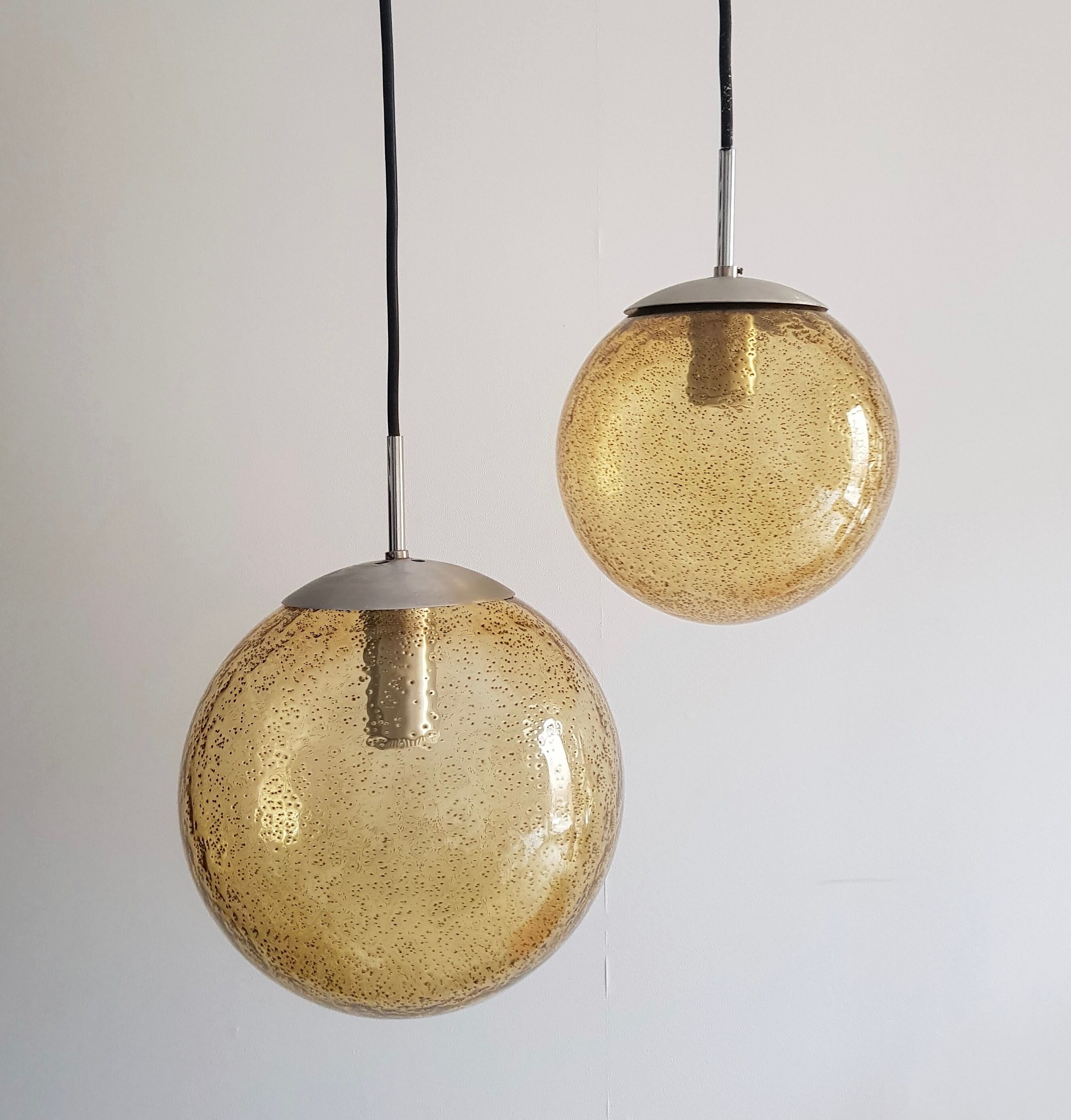 Lot de 2 suspensions vintage boules en verre soufflé