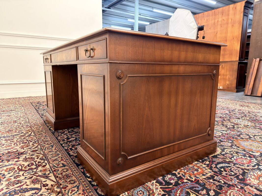 Classic English Desk with Black Inlay