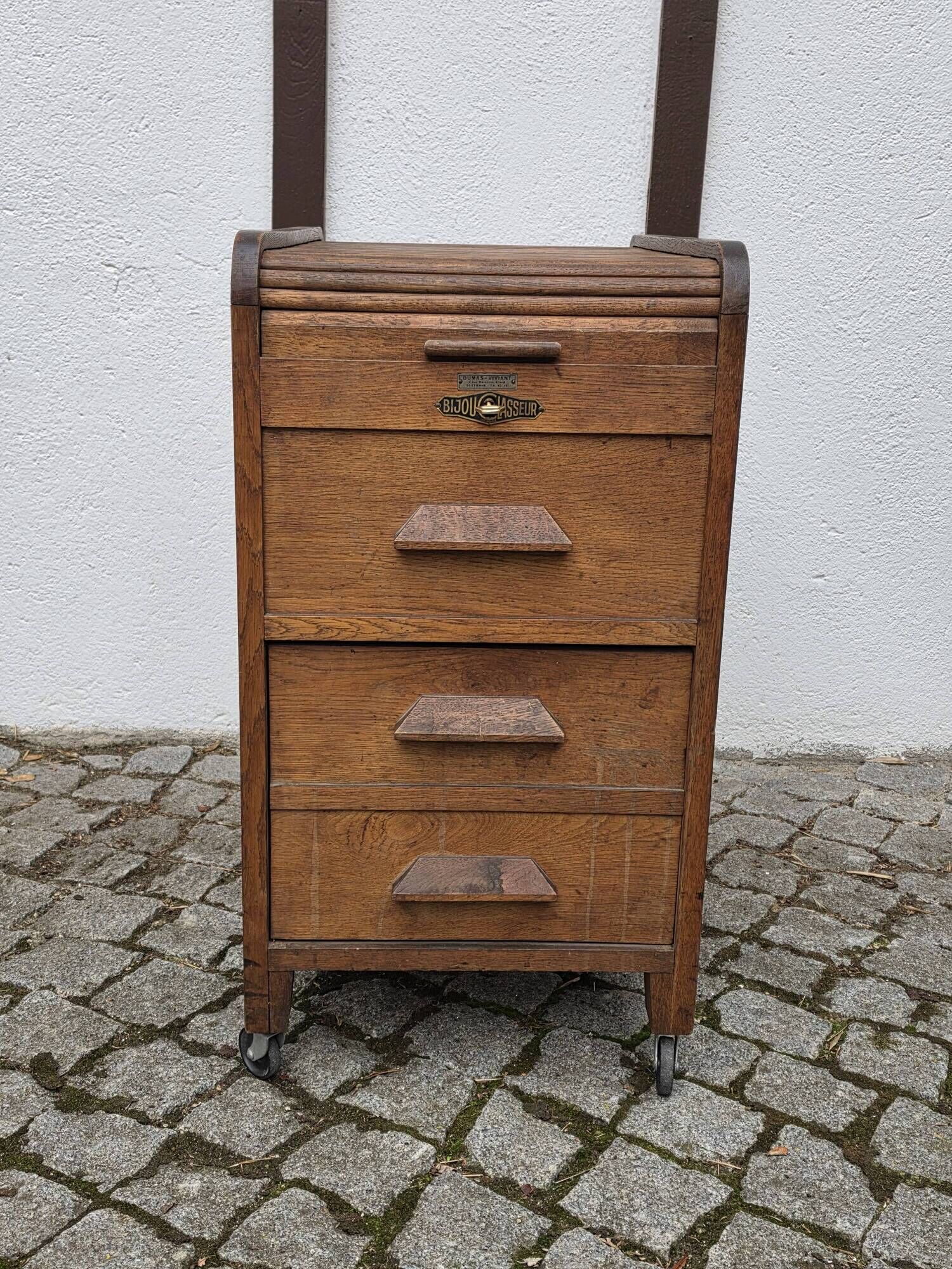 Vintage roll-top desk by the brand Bijou Classeur.