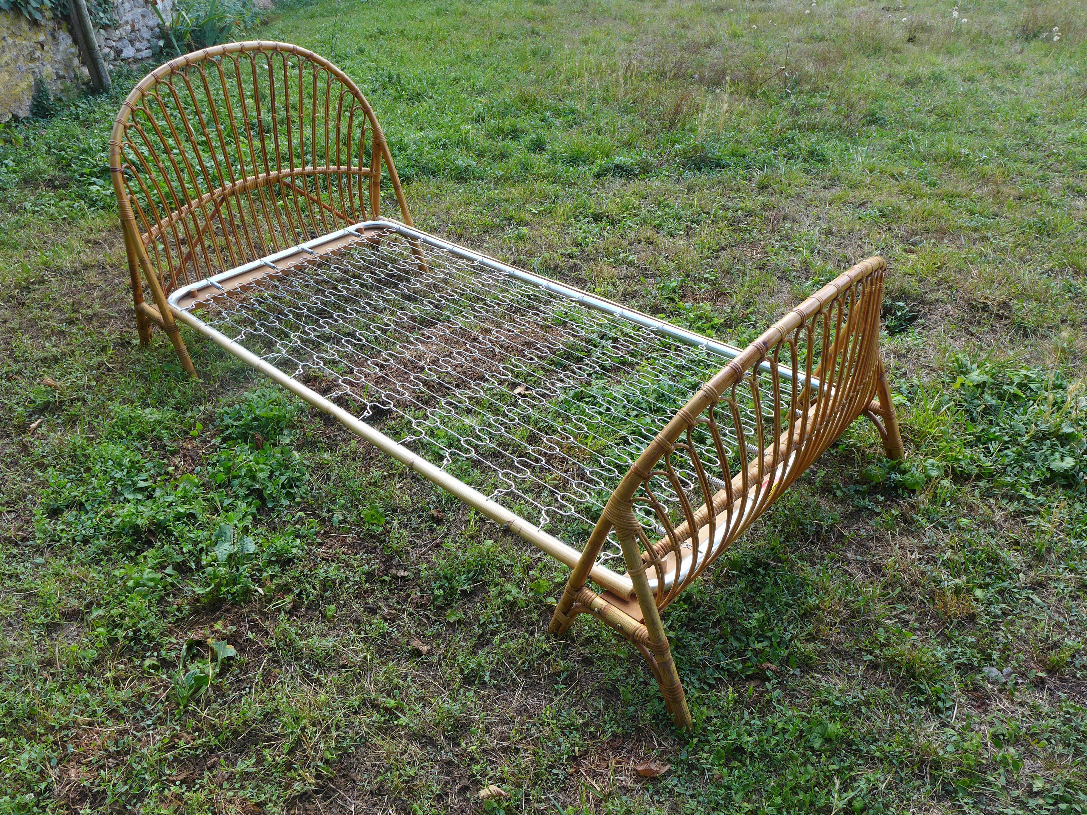 Vintage rattan bed 90X190