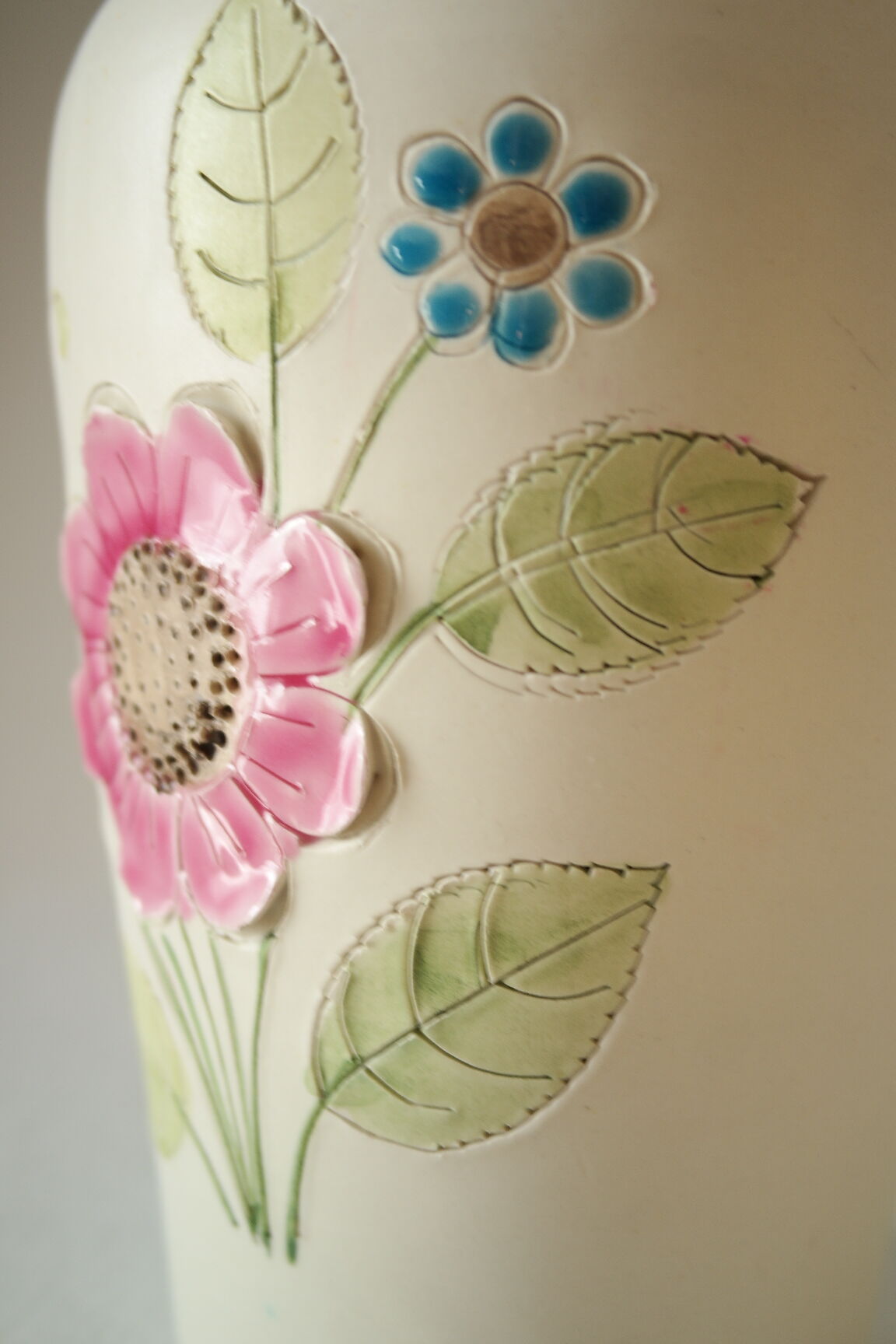 Vintage ceramic flower vase Italy Cadorev