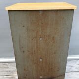 Column 4 grey roneo flappers