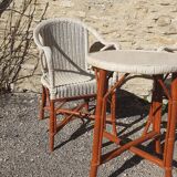 Wicker lounge