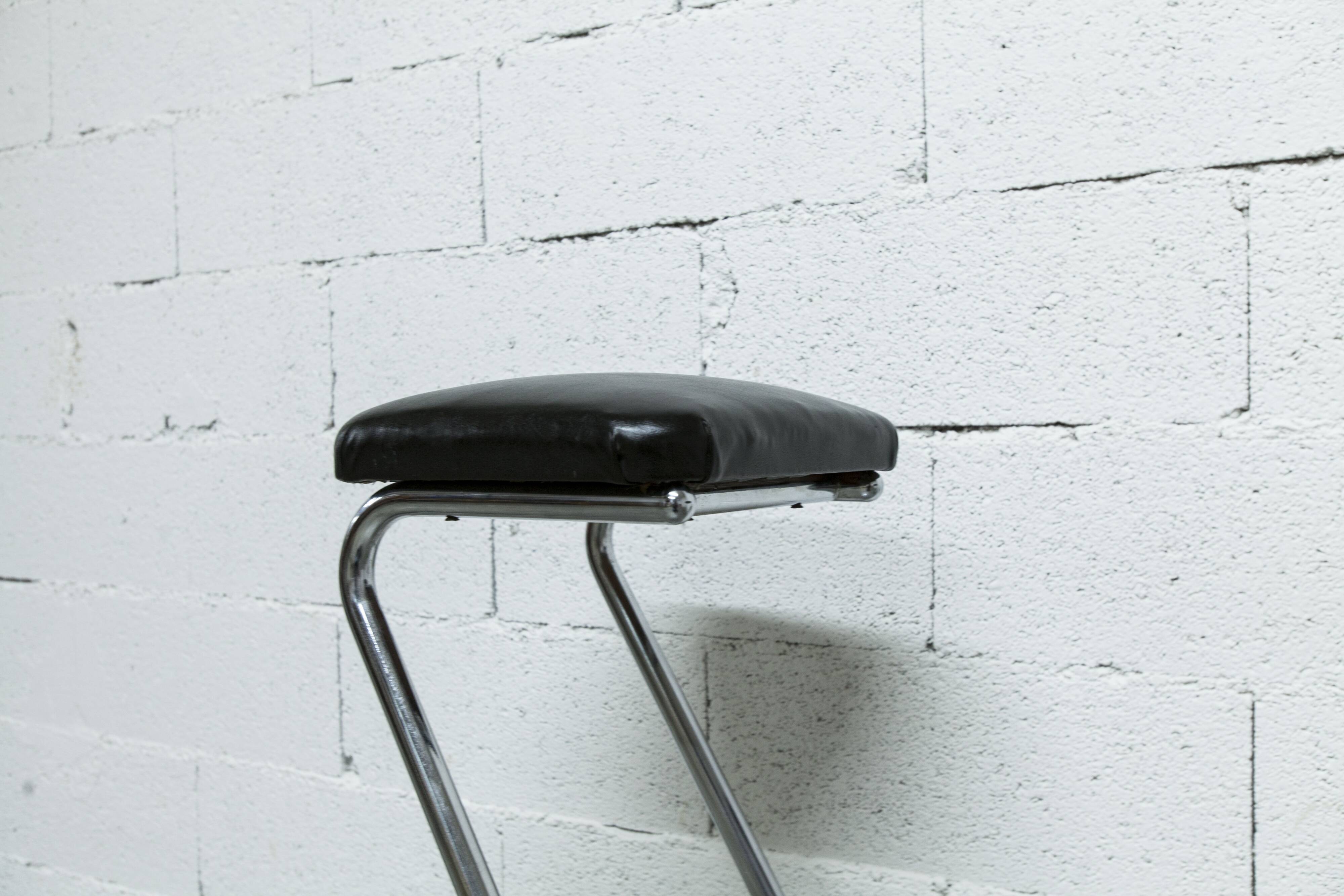 Paire de tabourets 1970 h80 en forme de Z