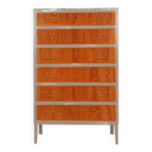 Commode en noyer, design