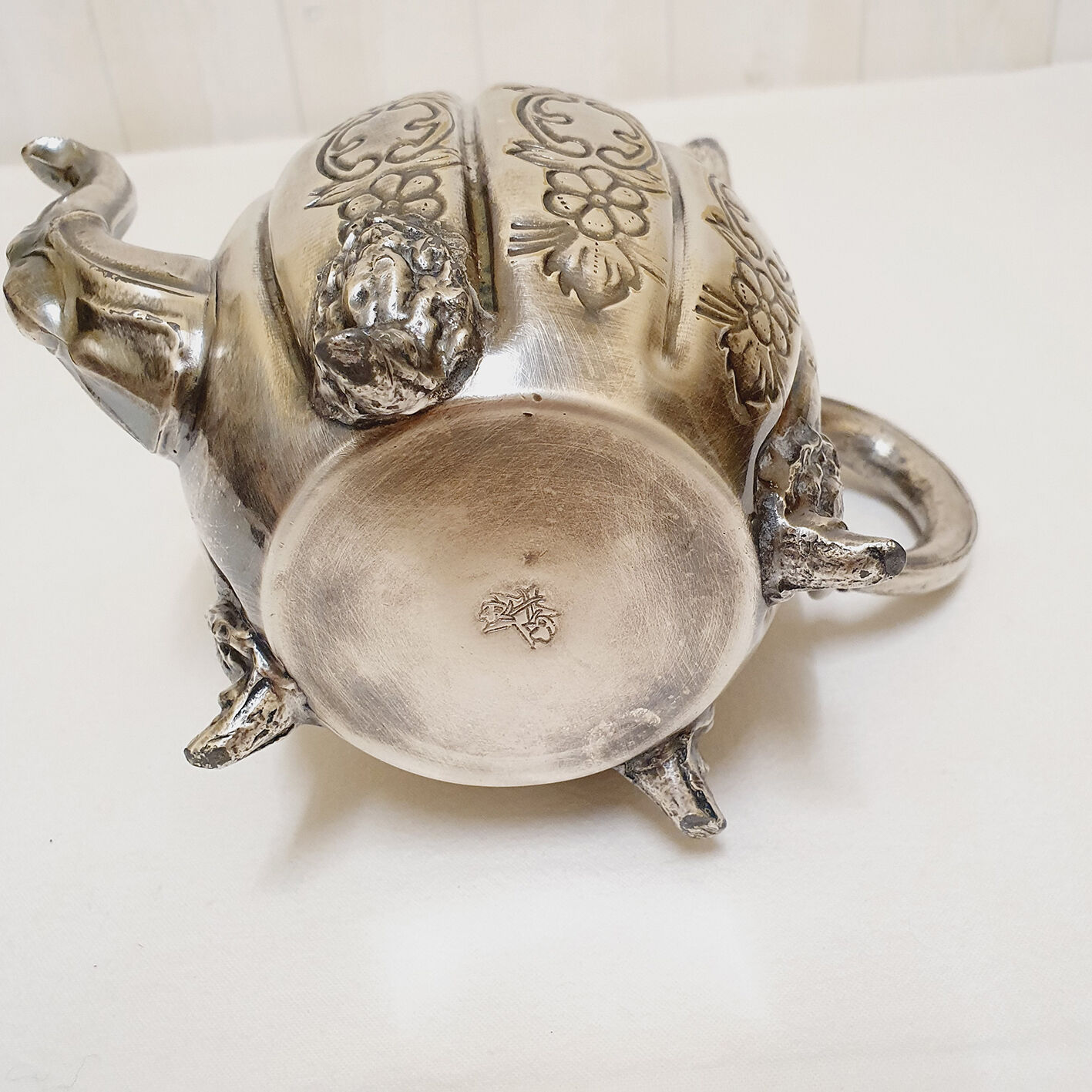 Metal teapot