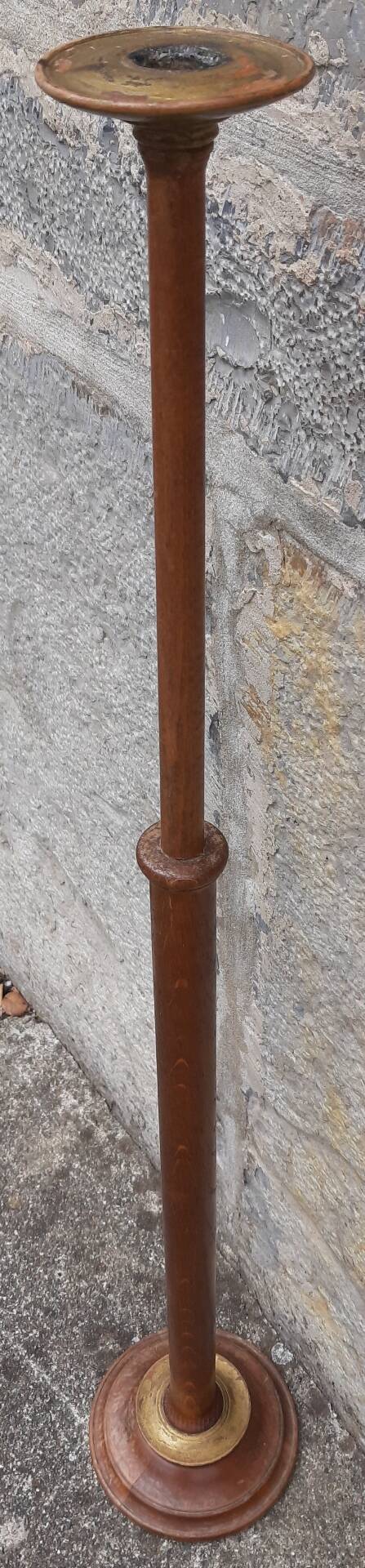 Candle holder, candlestick, chandelier or candelabrum in wood, height 85cm.