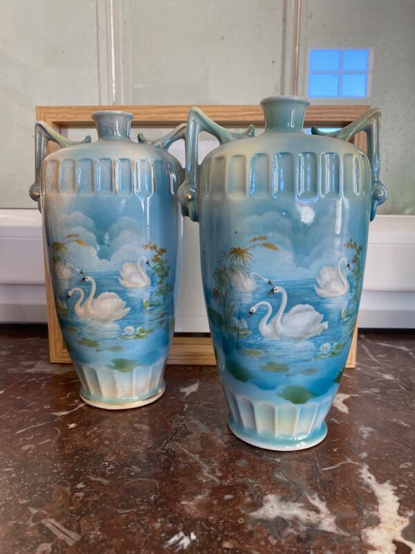 Paire de vases art nouveau décor lacustre