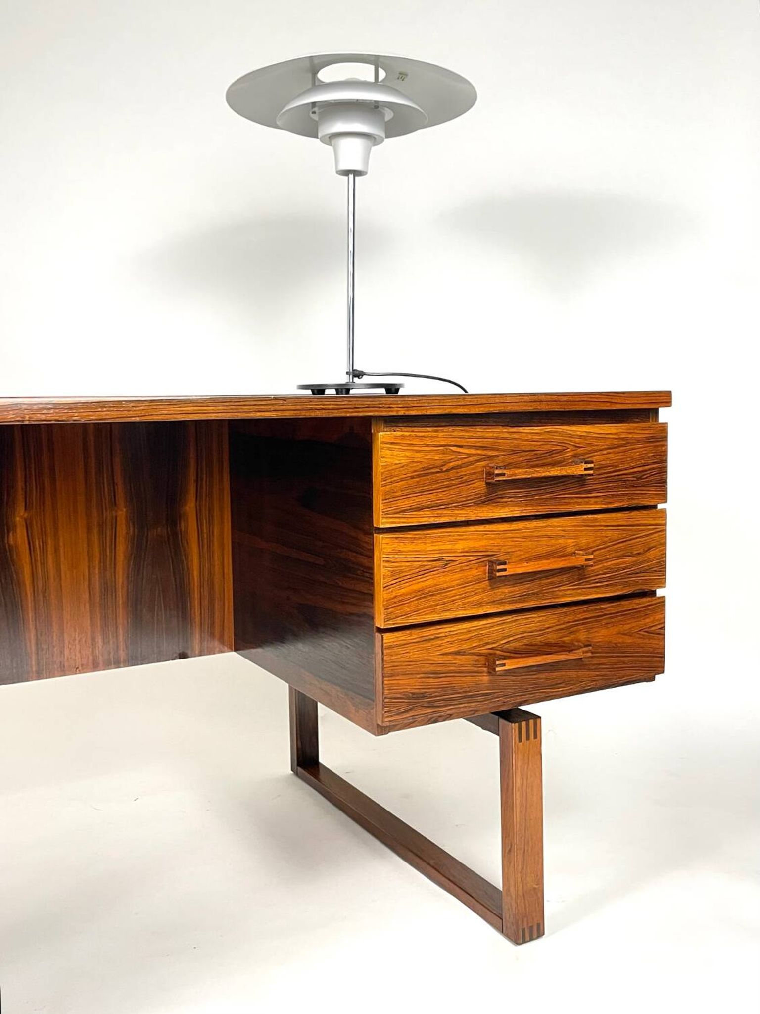 Danish Modern ( Mid-Century ) desk by Torben Valeur for DYRLUND, 1960s