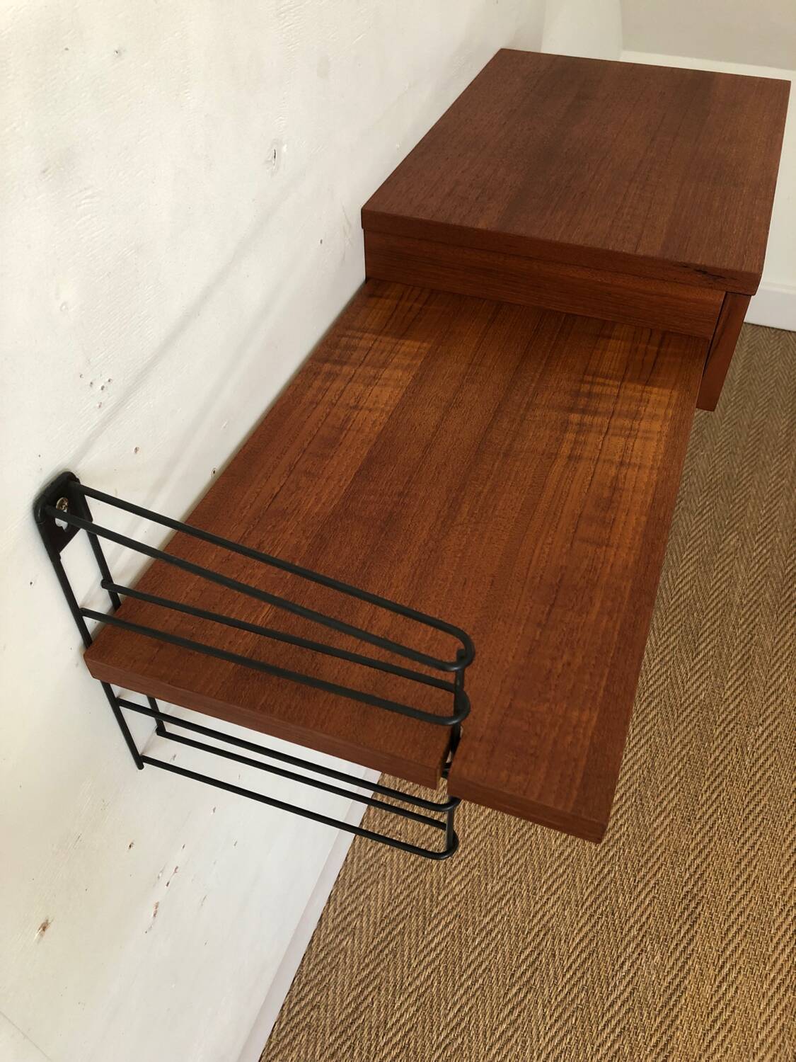 Wall console