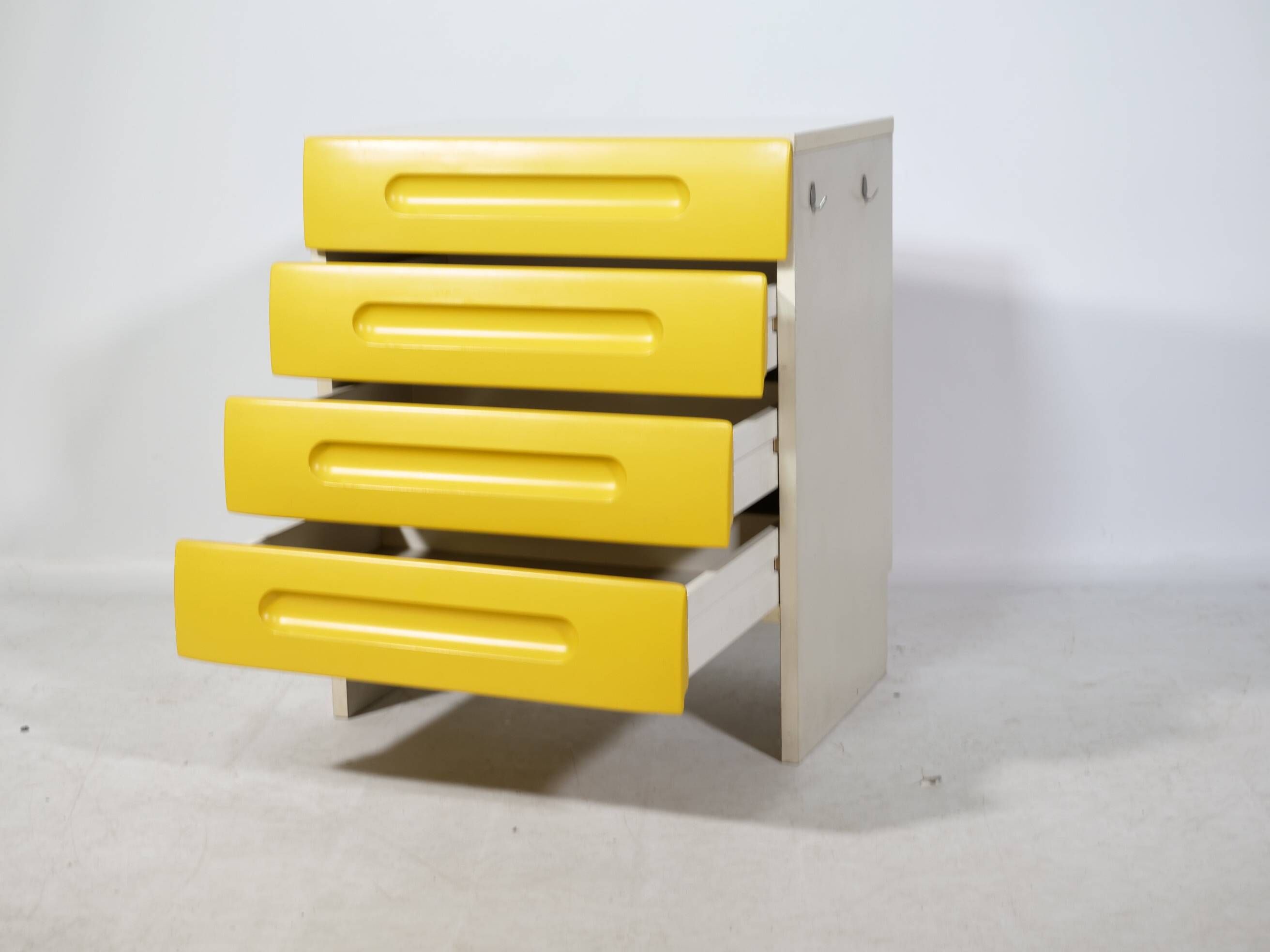 Space Age Design Chest of Drawers “Noro” by Gwinner, Germany, 1970s