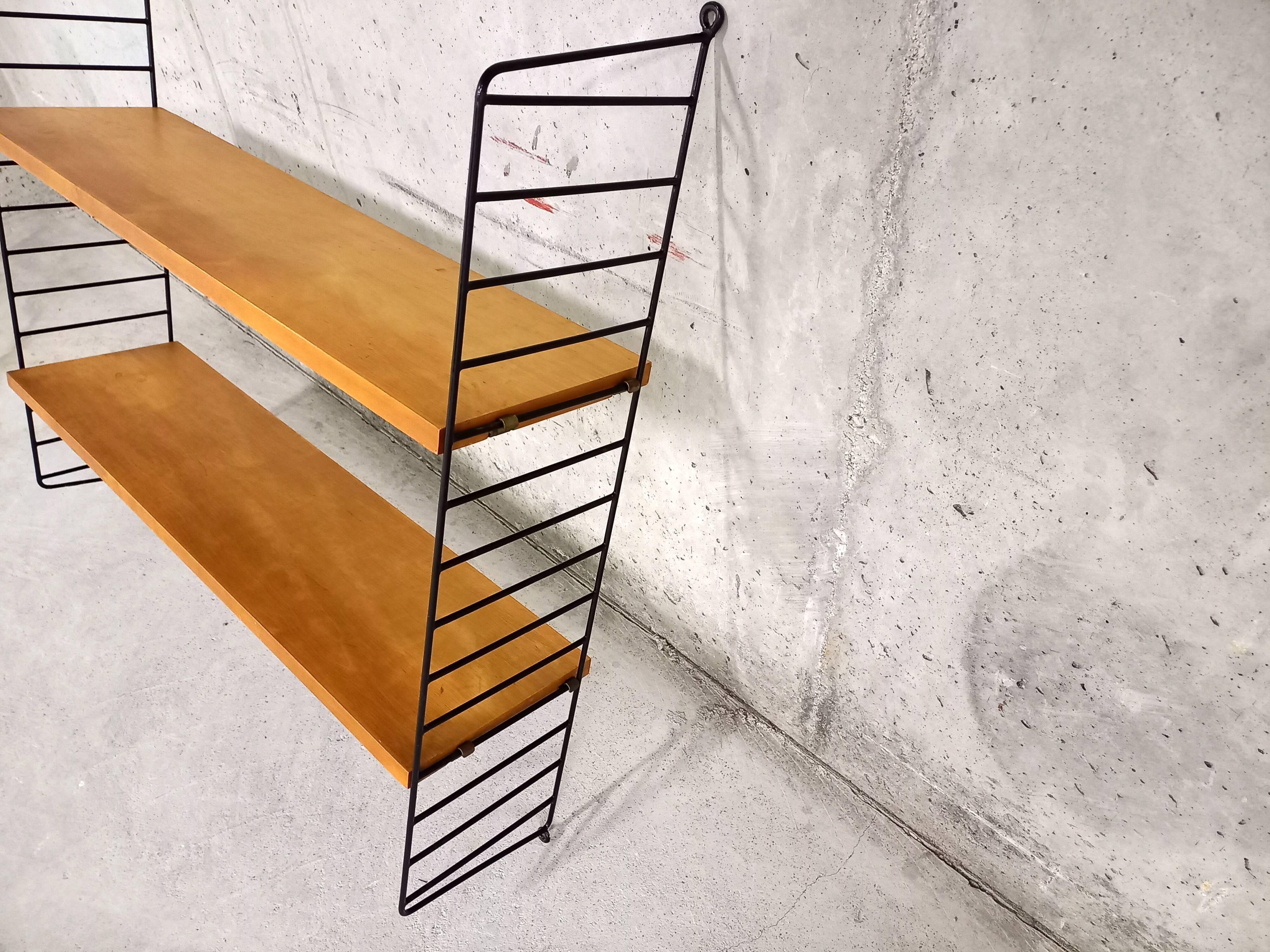 Vintage wall shelf in cherry and black metal Style String Tomado