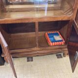 Display cabinet with 2 sliding doors