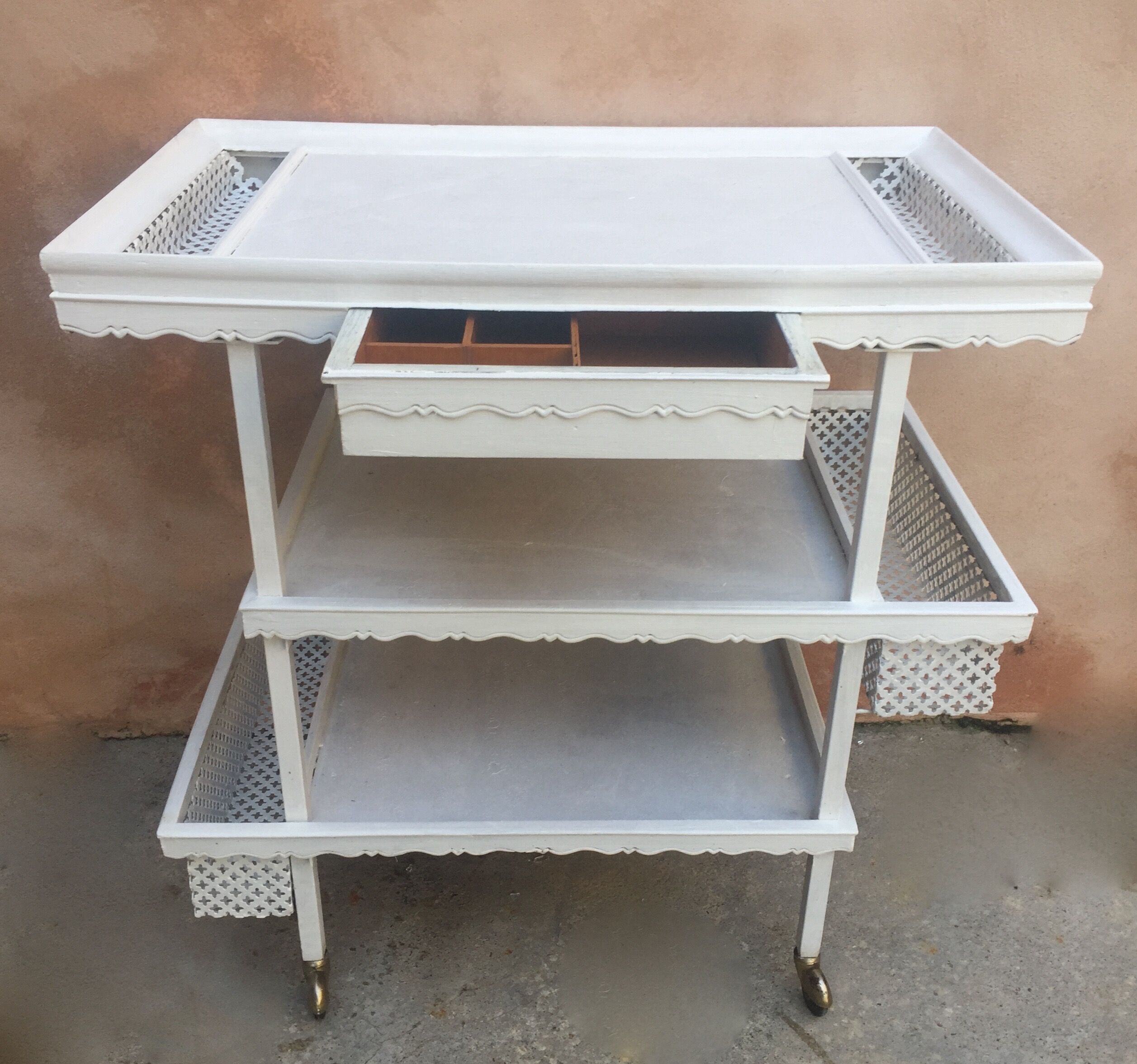 Garden serving table