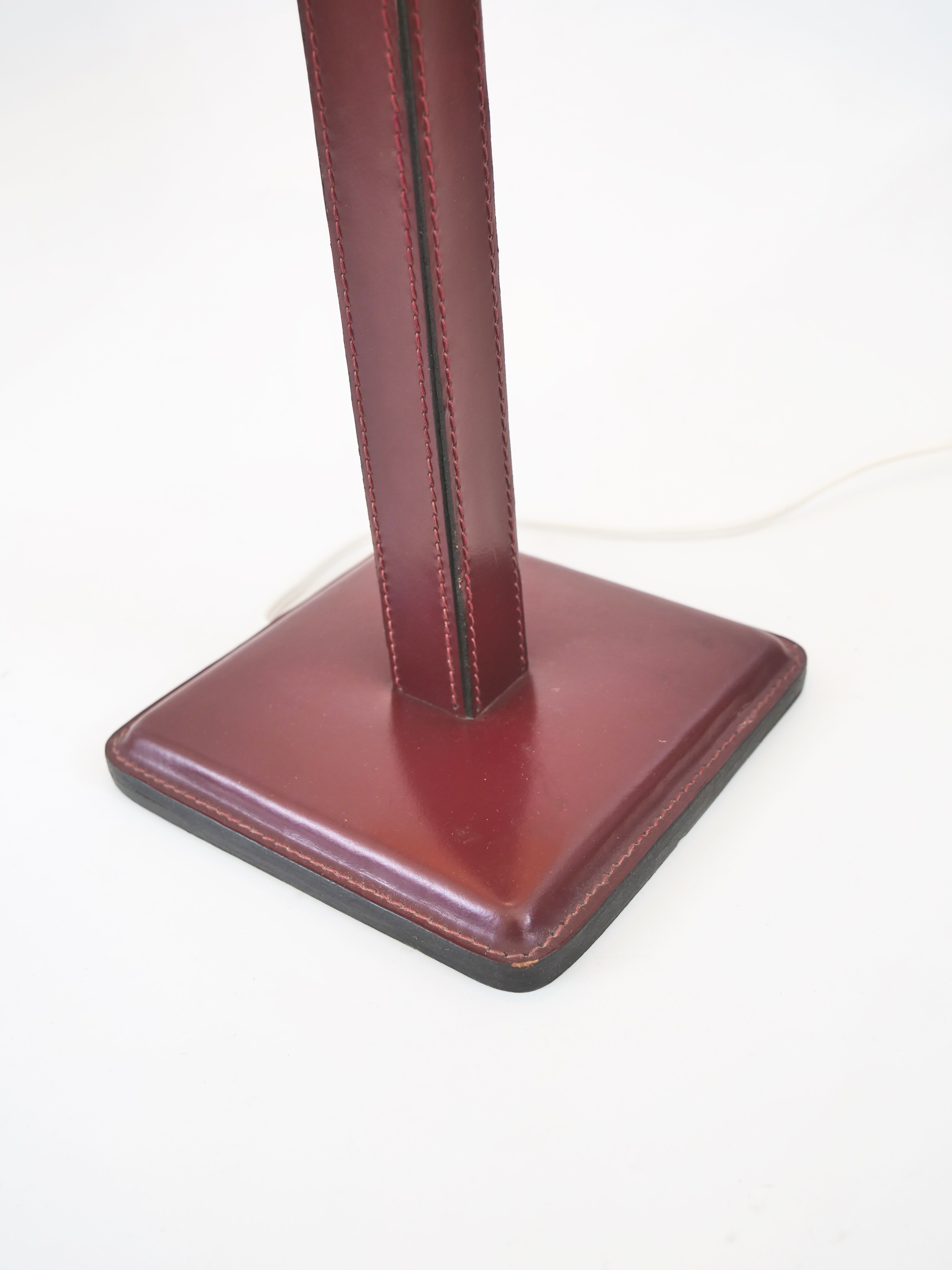 Saddled stitched leather bedside lamp