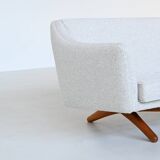 Illum Wikkelso model ML-140 three-seater sofa Laursen Denmark 1960