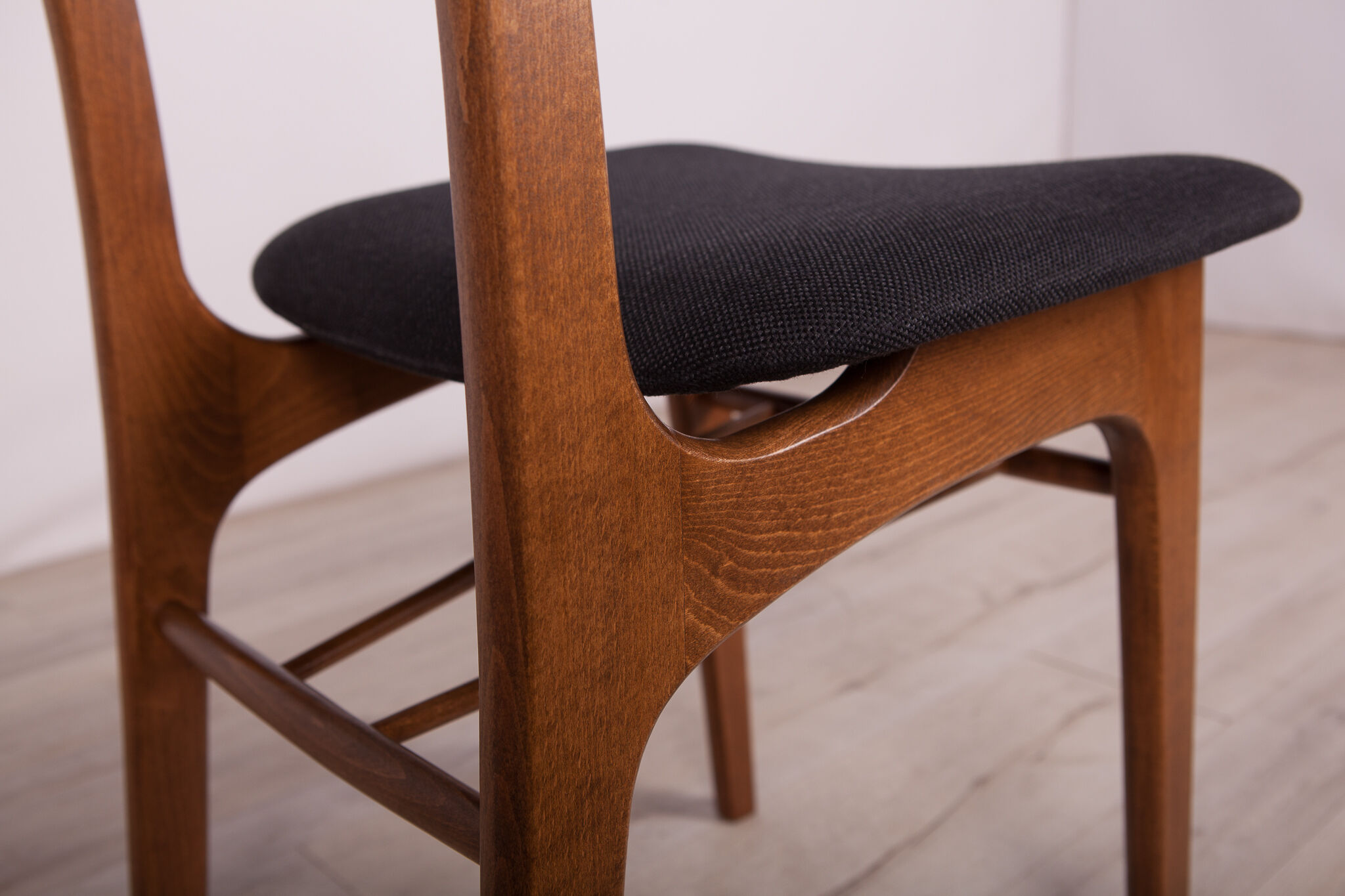 Model 200-190 Dining Chairs by Rajmund Teofil Hałas, 1960s, Set of 4