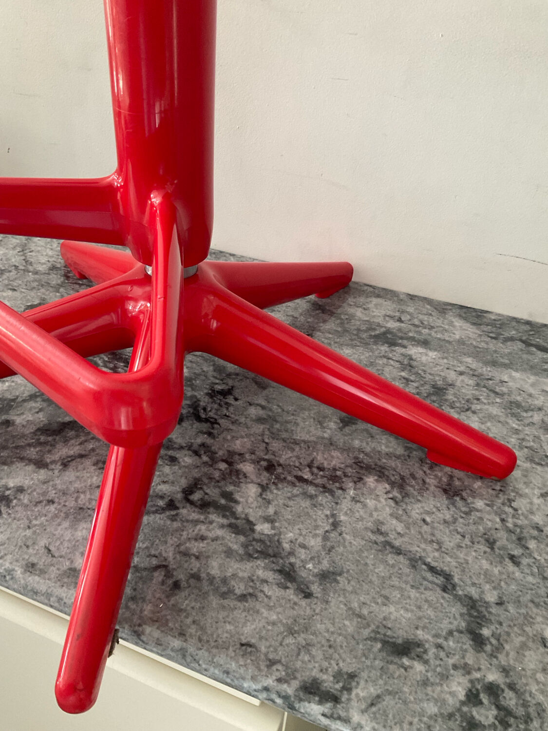 Spoon stool for Kartell by Antonio Citterio