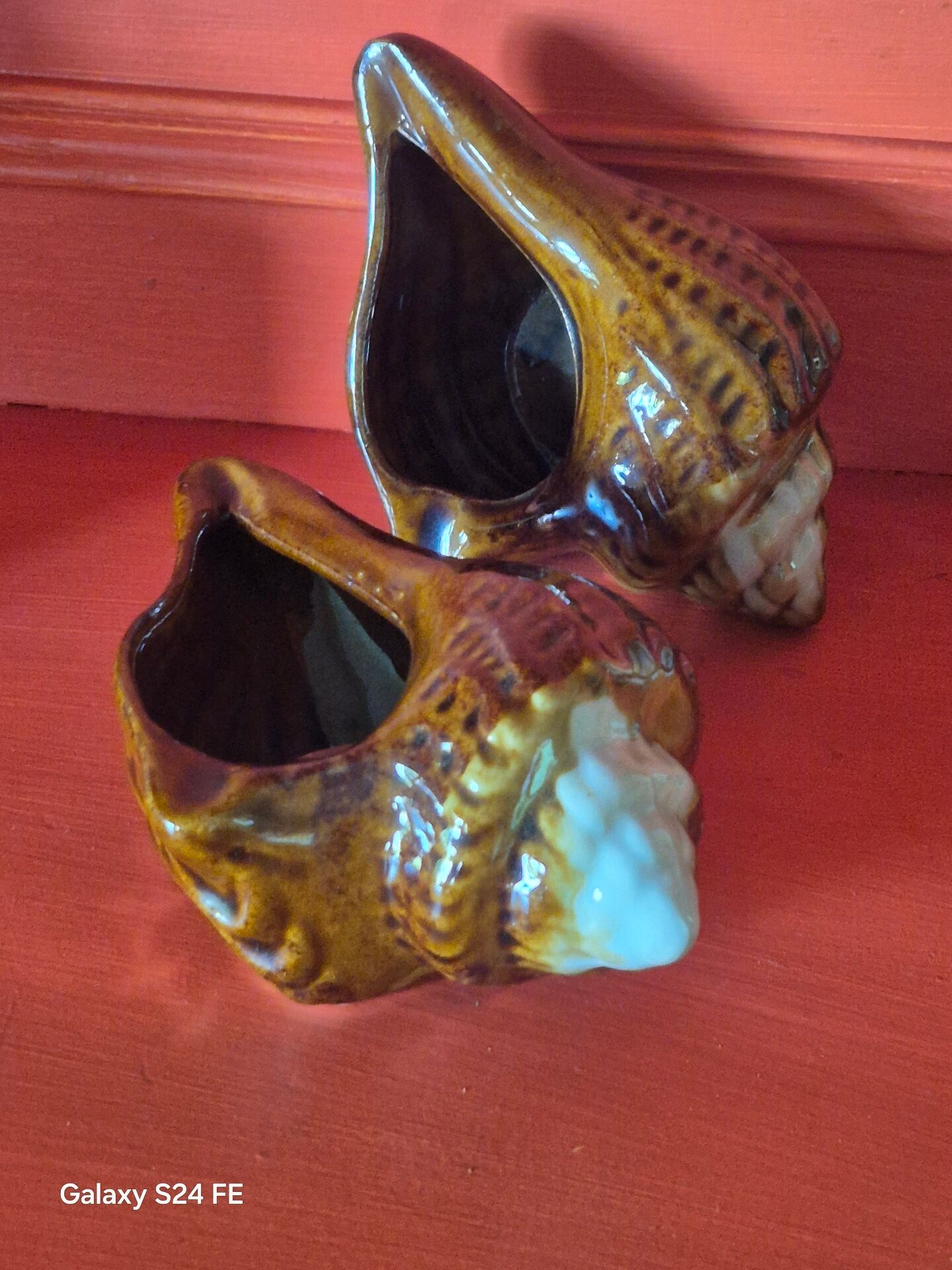 Shell ashtrays