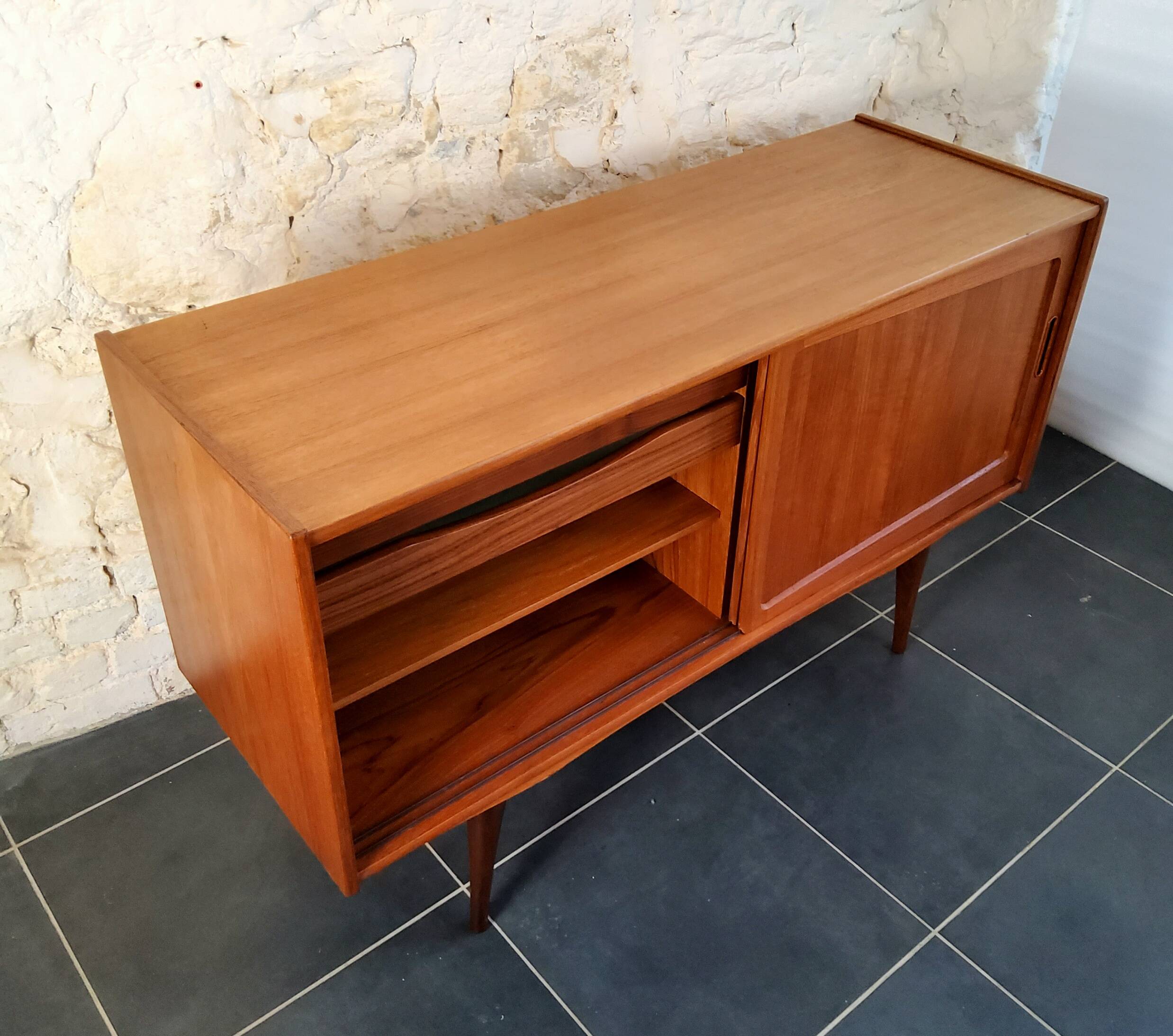 Scandinavian sideboard with sliding doors and drawers - teak