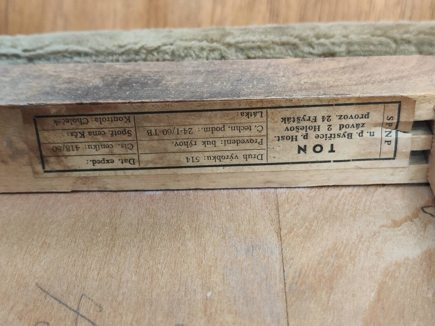 Set of 4 chairs model 514 by Radomir Hofman for Ton 1960