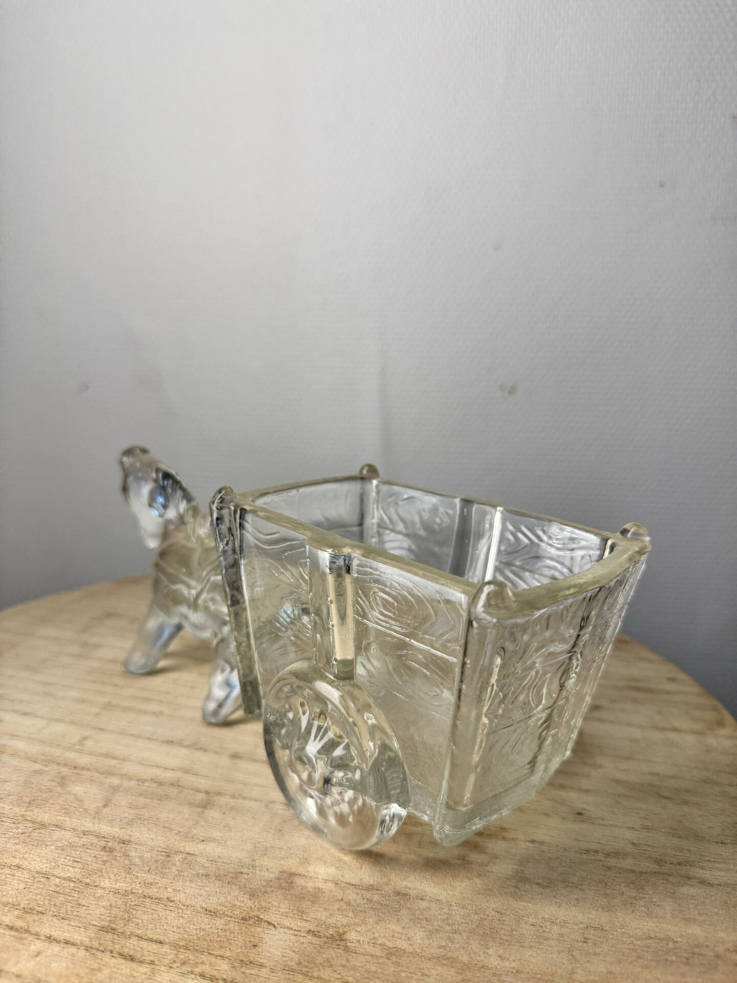 Vintage horse and cart glass trinket dish