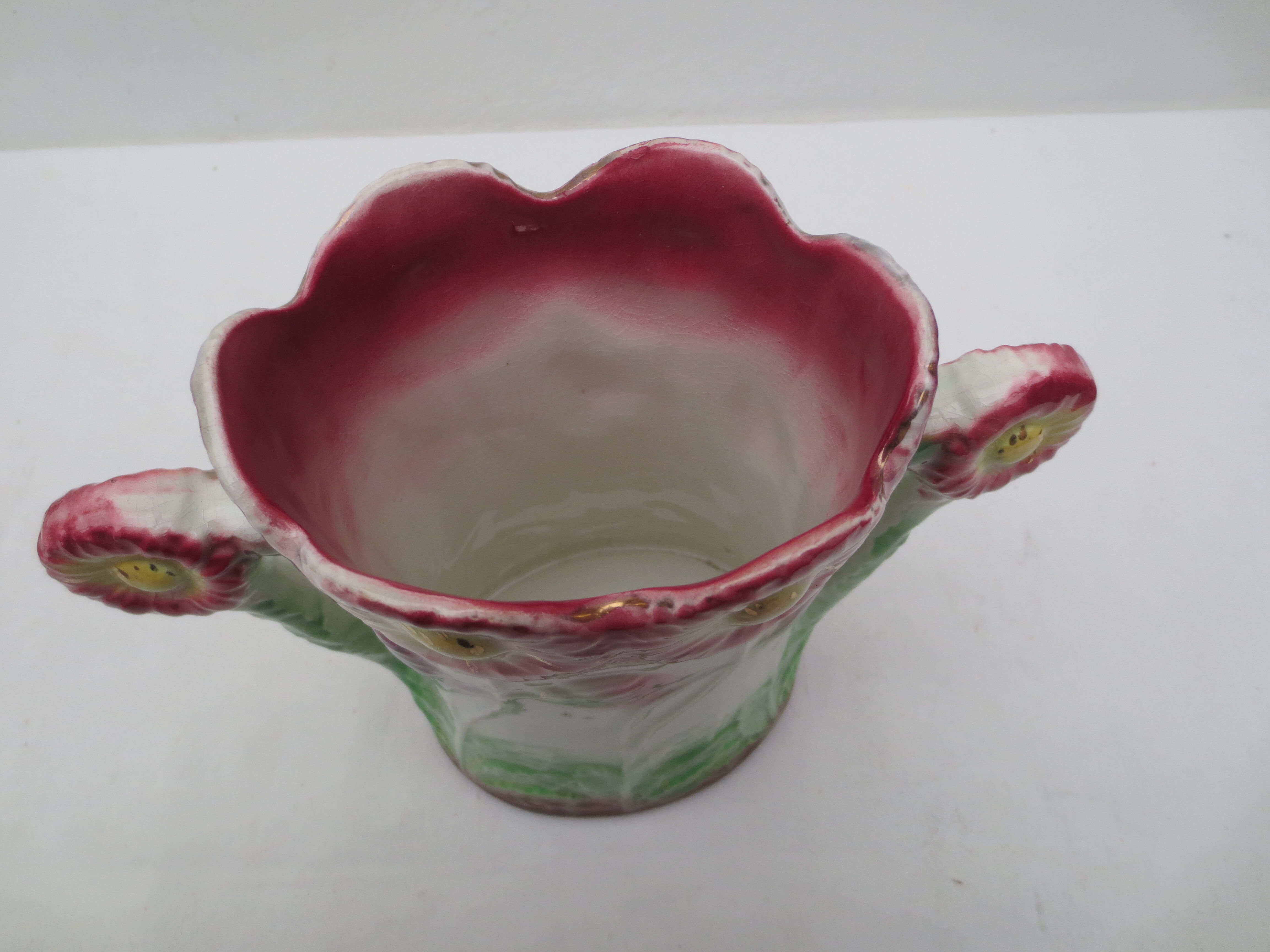 Vases and gardener "onnaing" in art nouveau dabsin