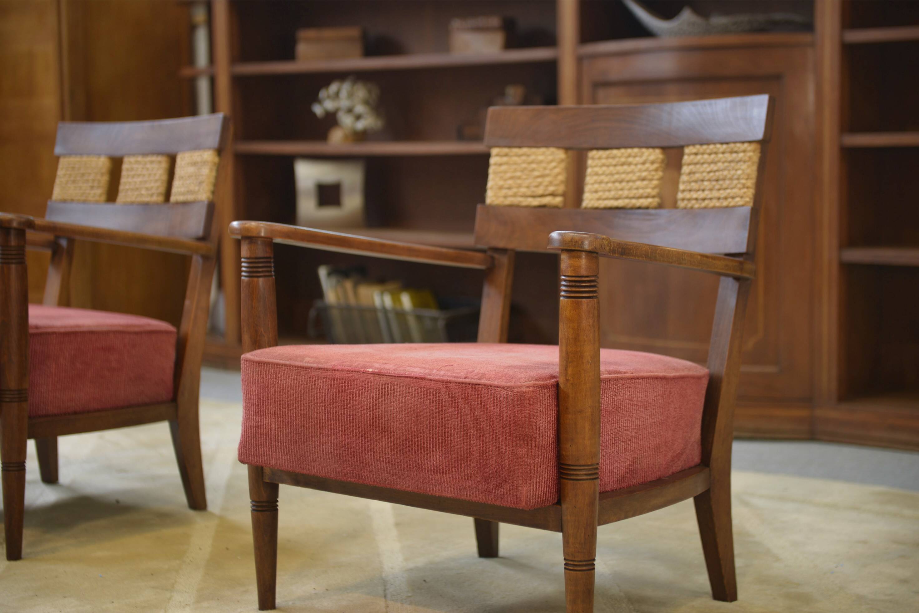 Brutalist pair of armchairs attributed to Audoux Minet, 1950s.