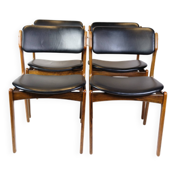 Ensemble de quatre chaises de salle à manger modèle OD 49 en palissandre par Erik Buch des années 1950