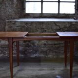 Table Scandinave