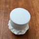 Boîte en porcelaine blanche allemande motif coquillage de Kaiser, années 1960
