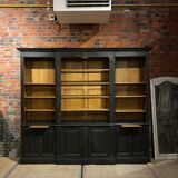 Black Patina Oak Presentation Furniture