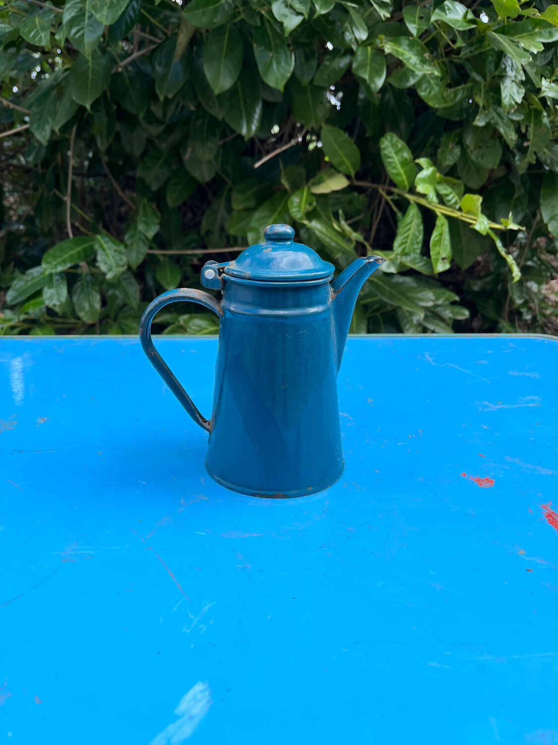 Enamelled coffee maker