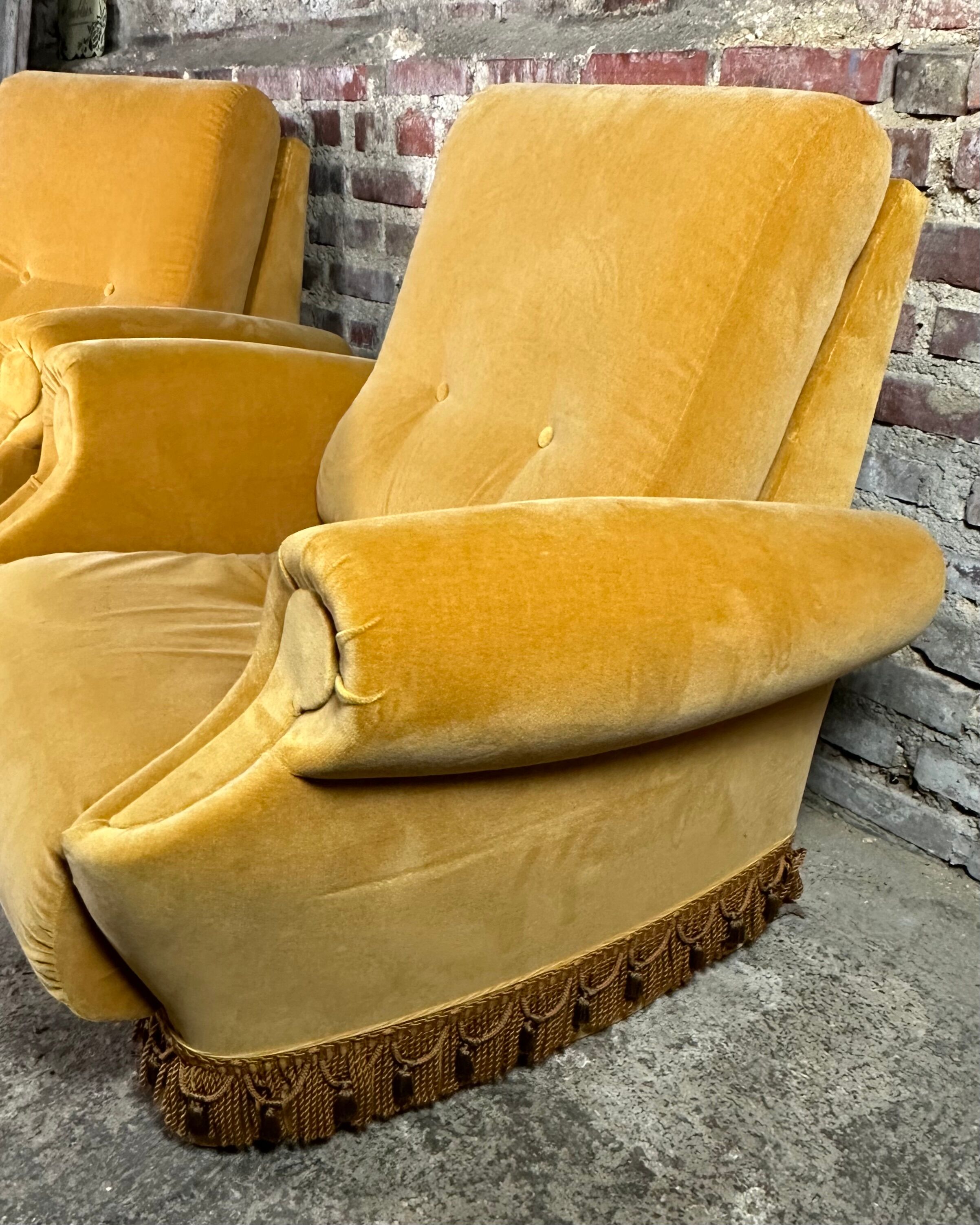 Fauteuils vintage 1950 en velours jaune