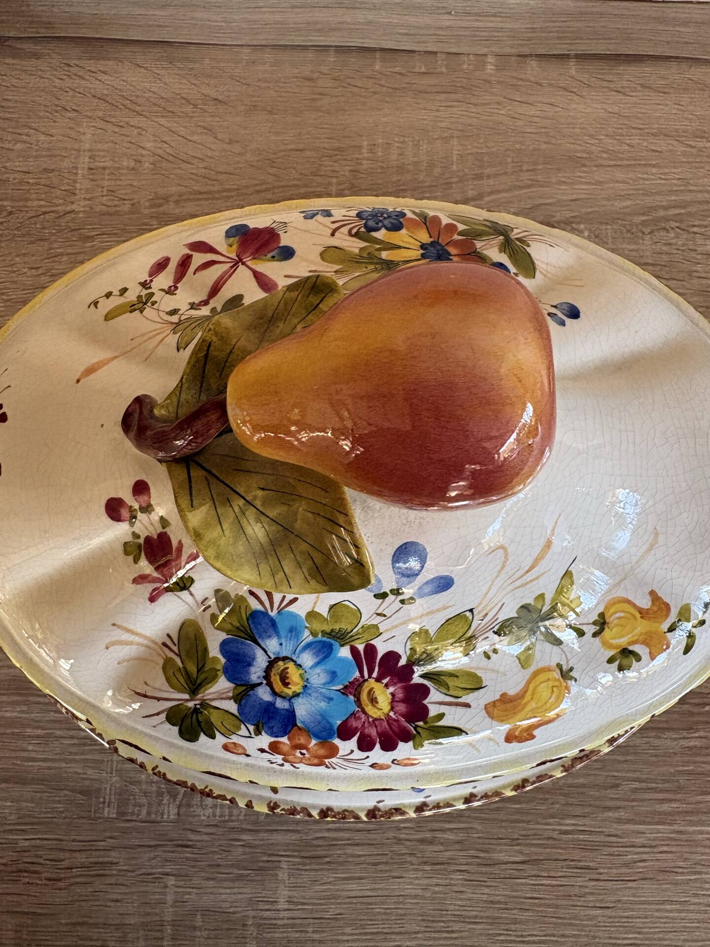 Antique soup tureen in Italian majolica, hand-painted + tray
