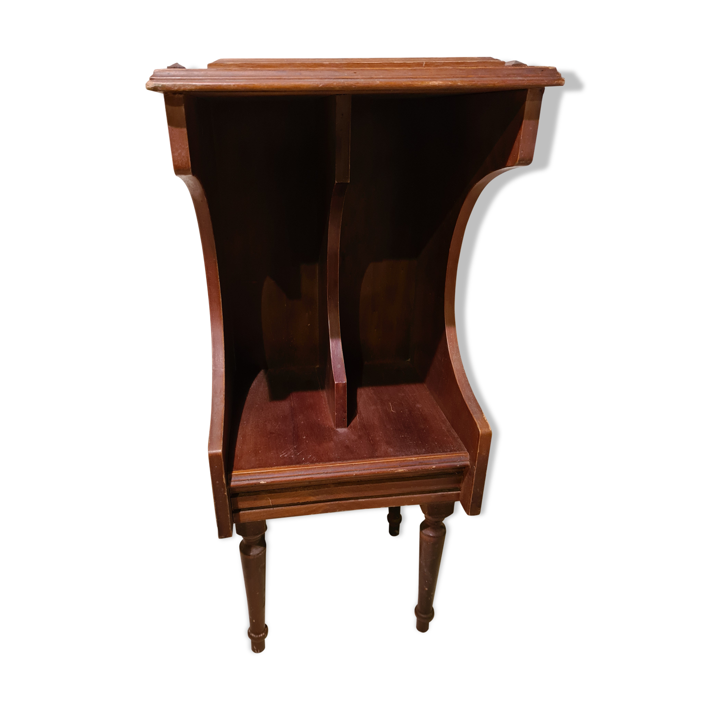 Vintage standing library