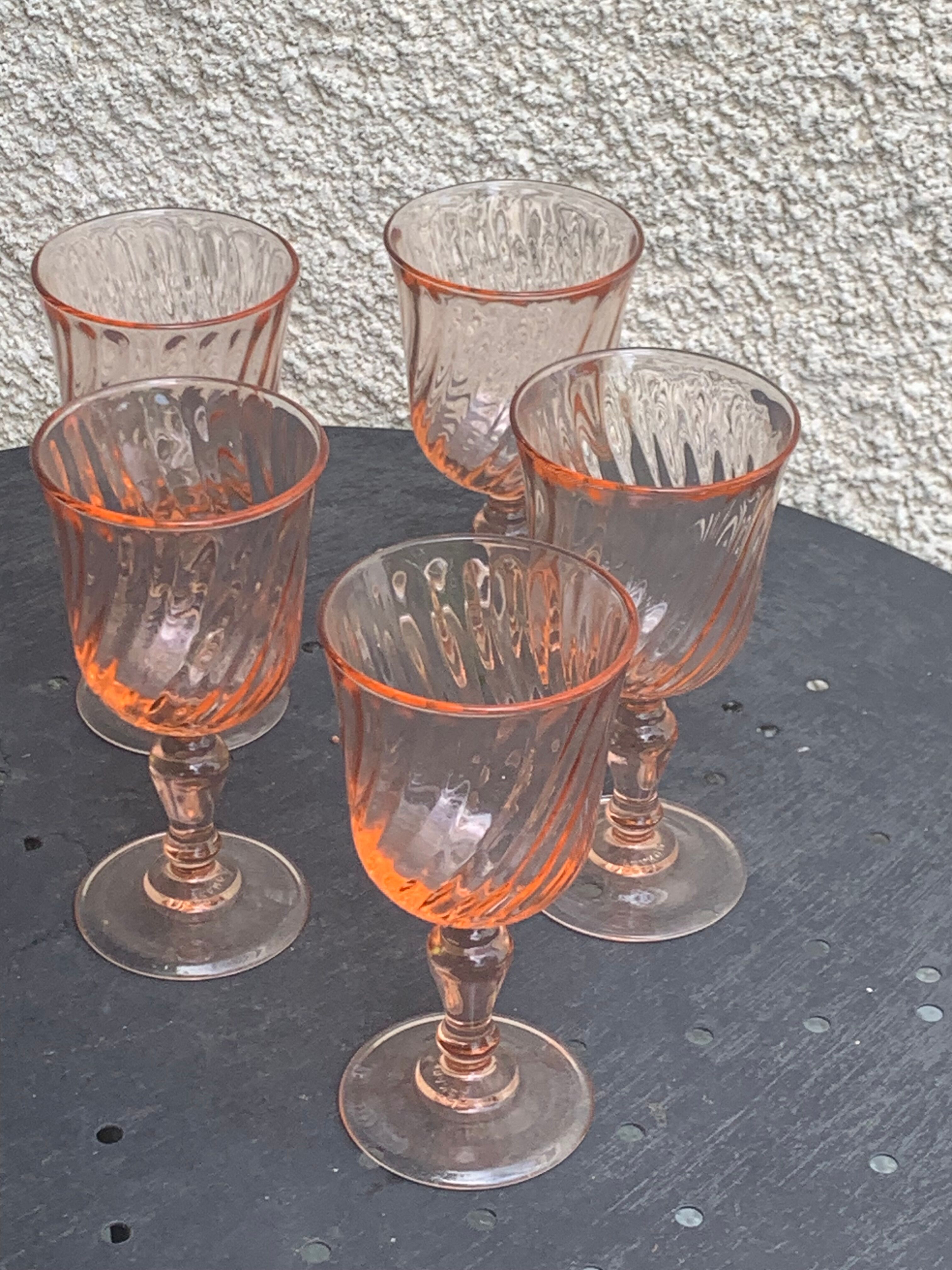 5 Rosaline wine glasses in twisted pink glasses, stamped France Vintage 1950/60