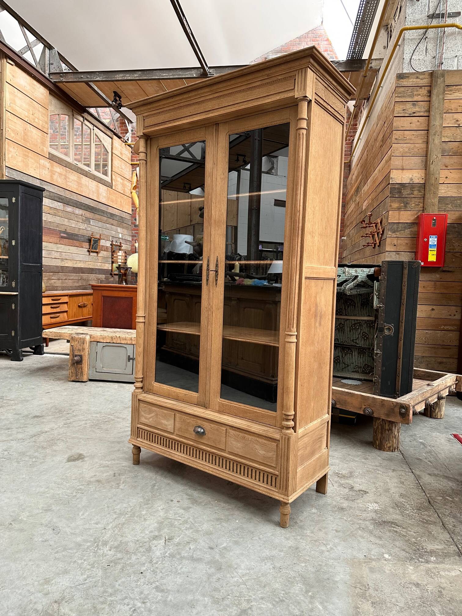 Vitrine en chêne Fin XIXème