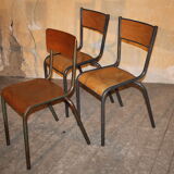 Lot of 25 chairs