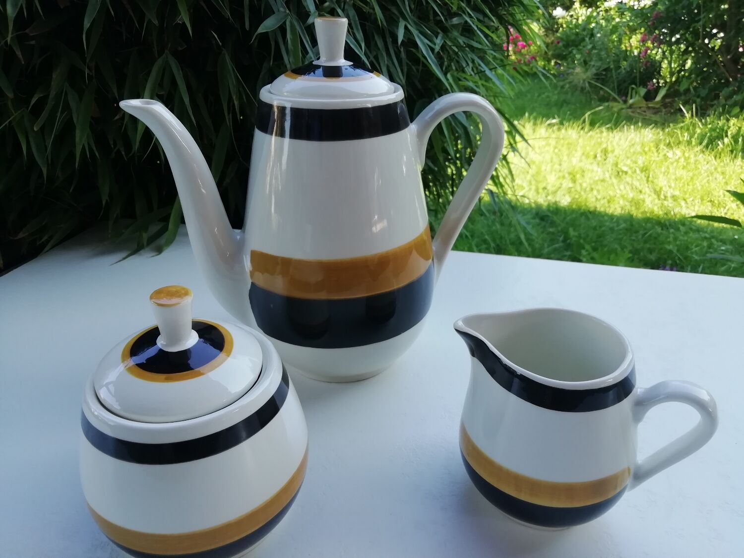 Lonchamp coffee service