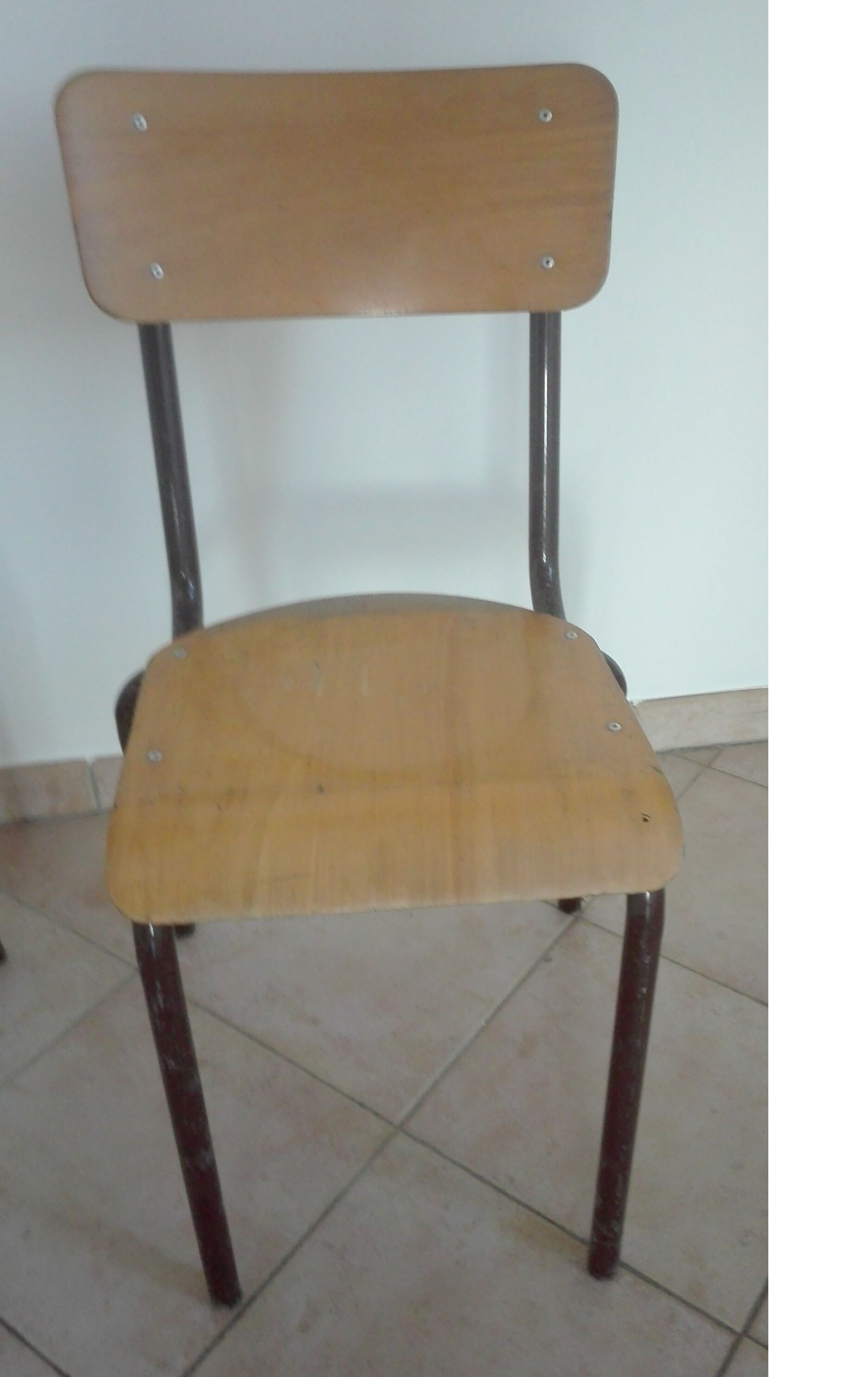Lot of two school years 70 chairs Excellent condition