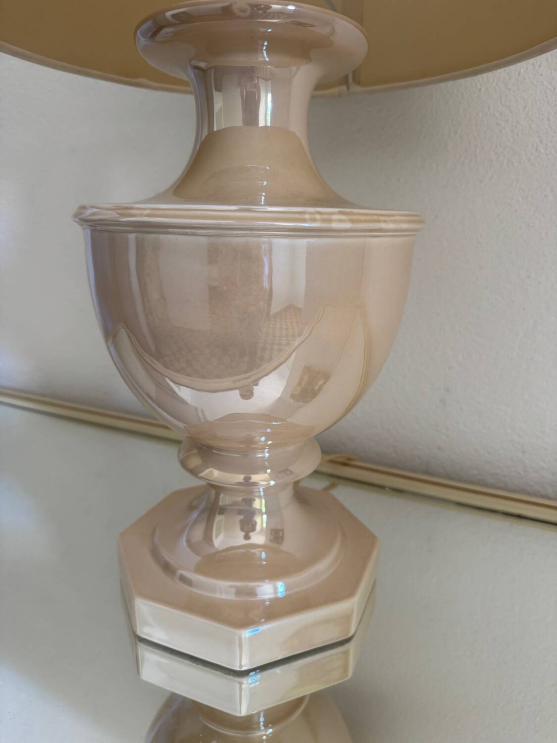 Beige glazed ceramic lamp from the 80s