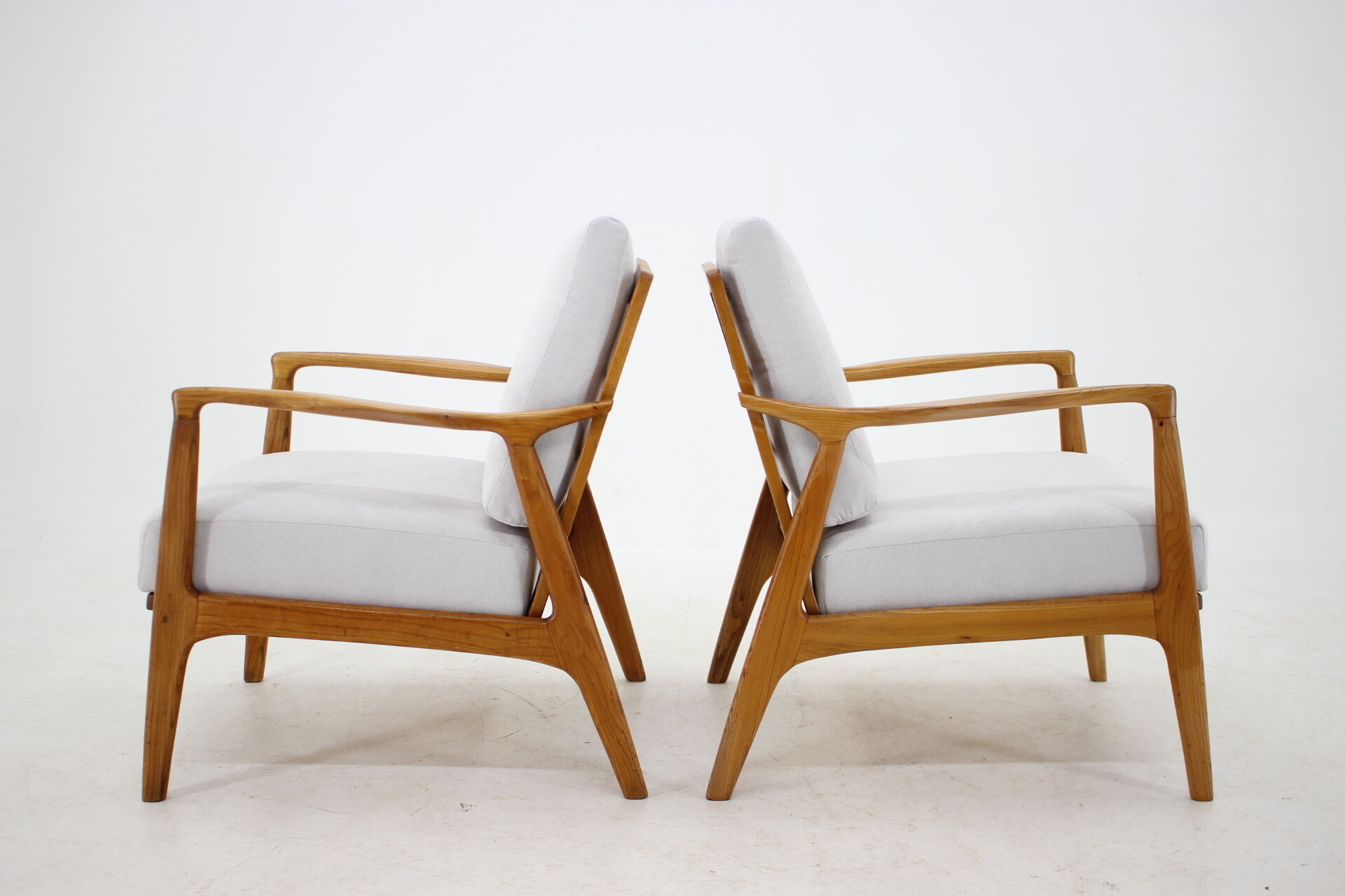 1960s Paire de fauteuils en hêtre par Drevotvar, Tchécoslovaquie