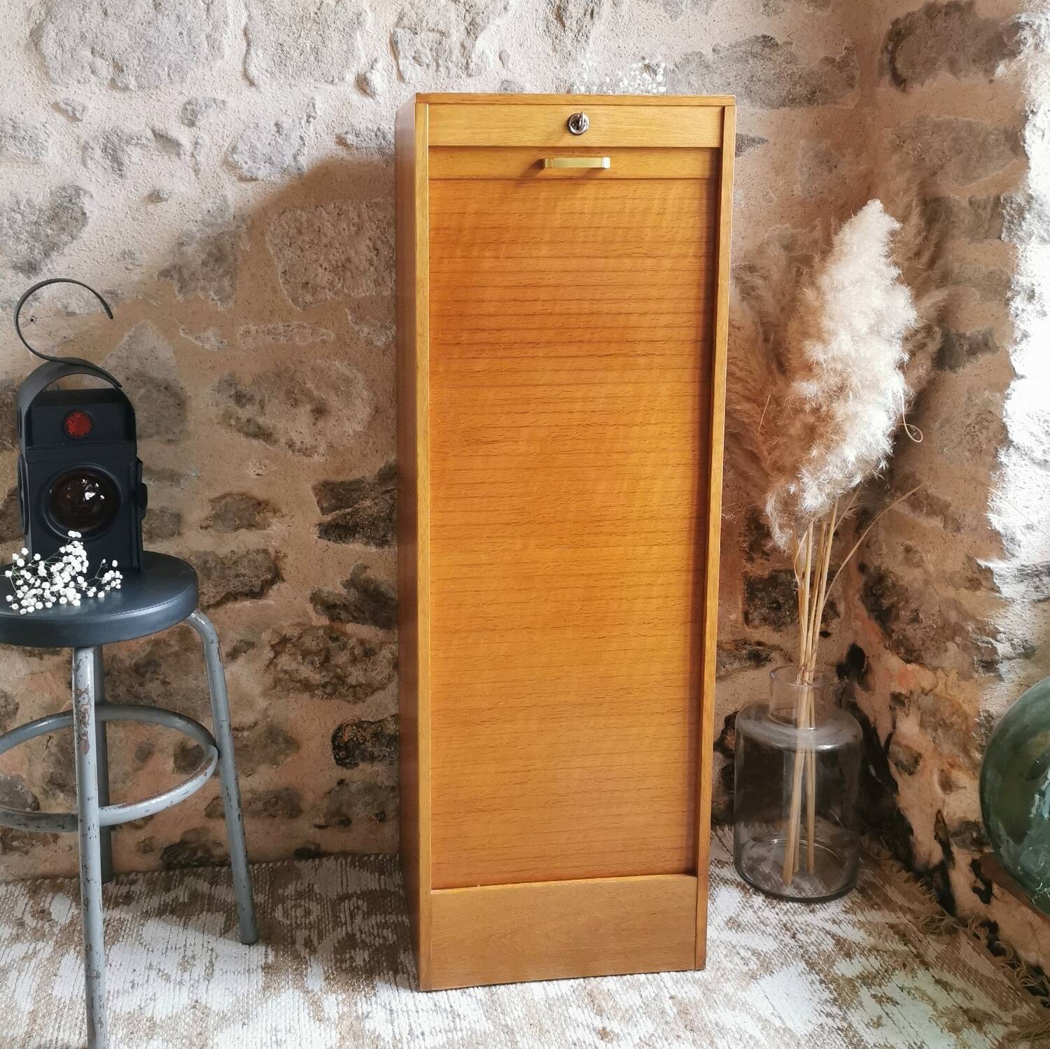 Meuble de bureau vintage, classeur à rideaux 1960