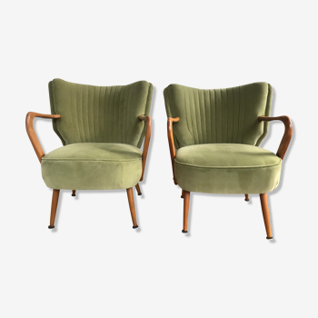 Paire de fauteuils cocktail vintage années 50's 60's en velours vert olive, restaurés et retapissés