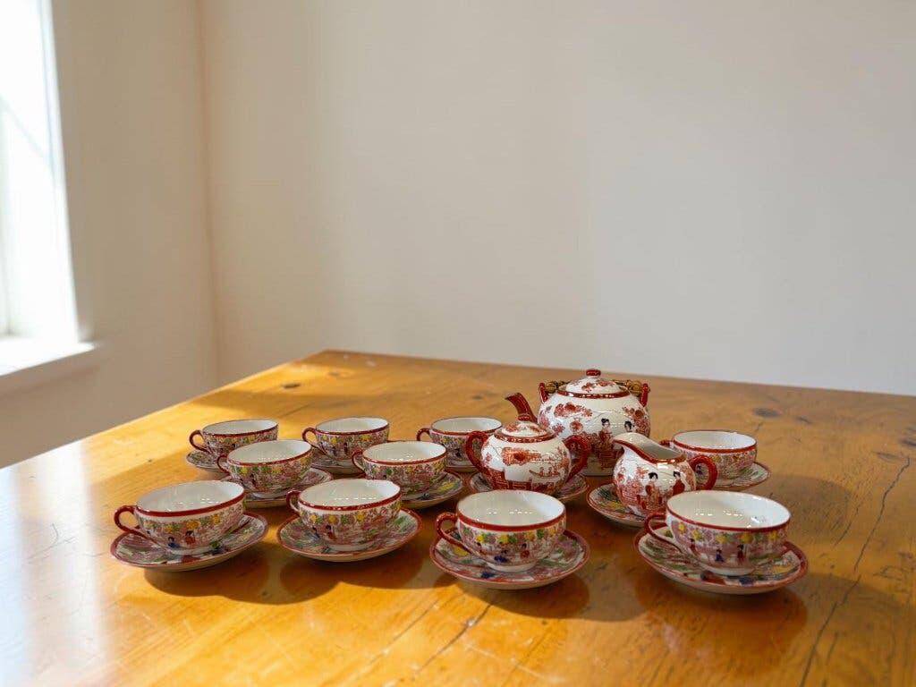 Vintage Oriental Tableware Geisha Girl: 10-Piece Coffee Set